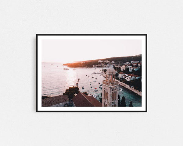 Transform Your Space with Stunning Australian Posters and Prints from Wall to Wall