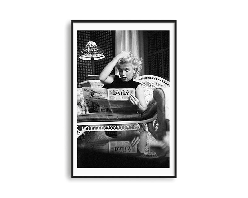 Poster Hub - Marilyn Monroe